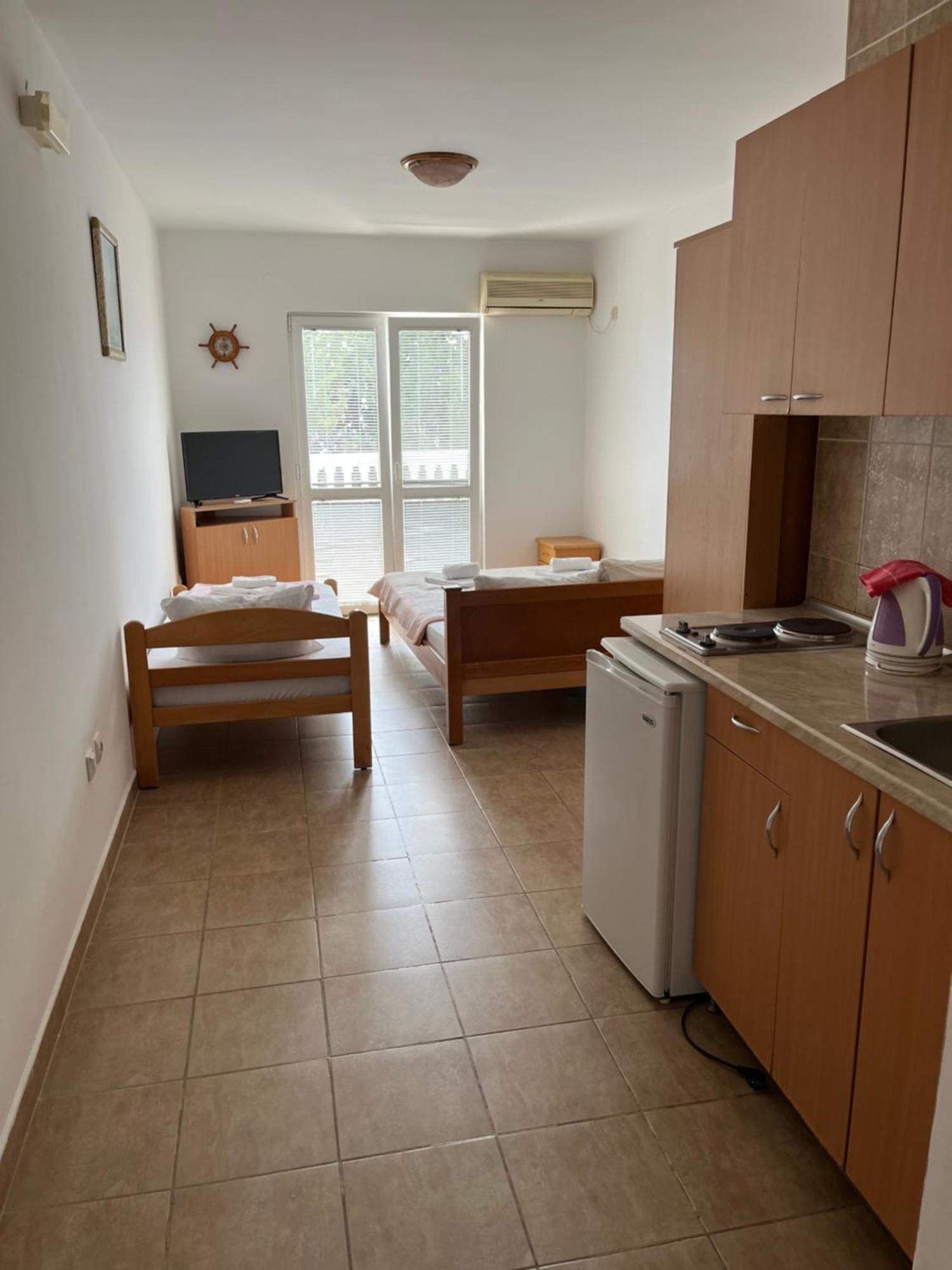 Guest House Perovic Sutomore Kültér fotó